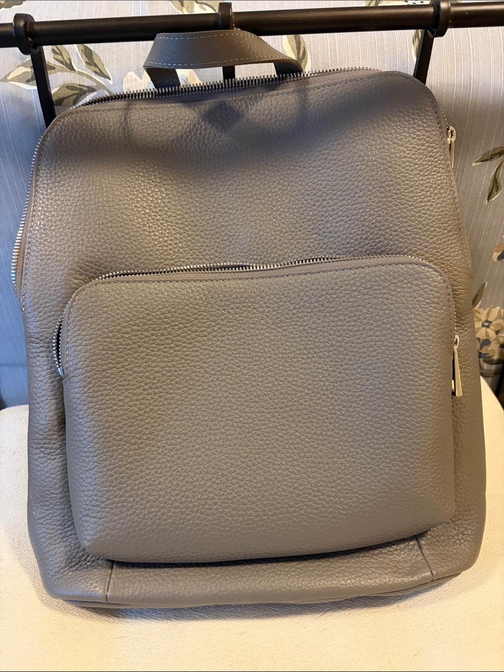 Quince Women’s Gray Leather Backpack - Sleek Everyday Carry